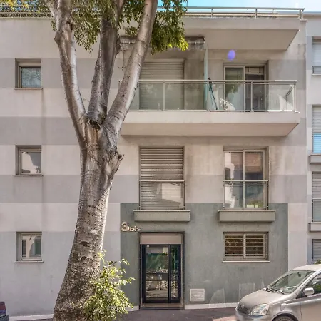 Apartment Les Allees Du Cap-2 By Interhome