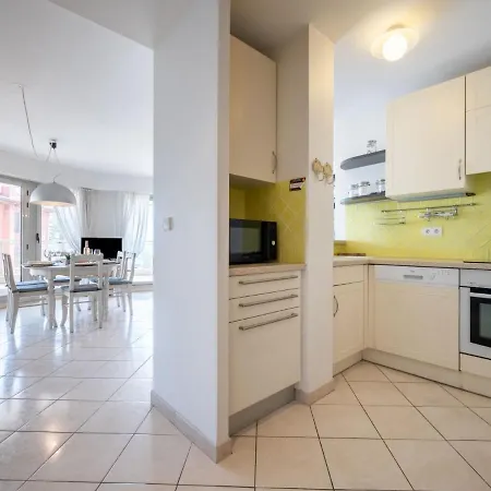 Apartment Les Allees Du Cap-2 By Interhome