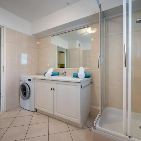 Les Allees Du Cap-2 By Interhome * 昂蒂布